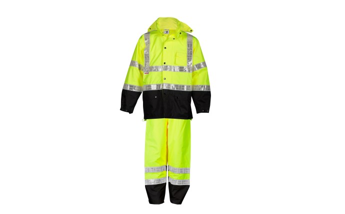 rainwear_rw100_front_ghost_hires.jpeg